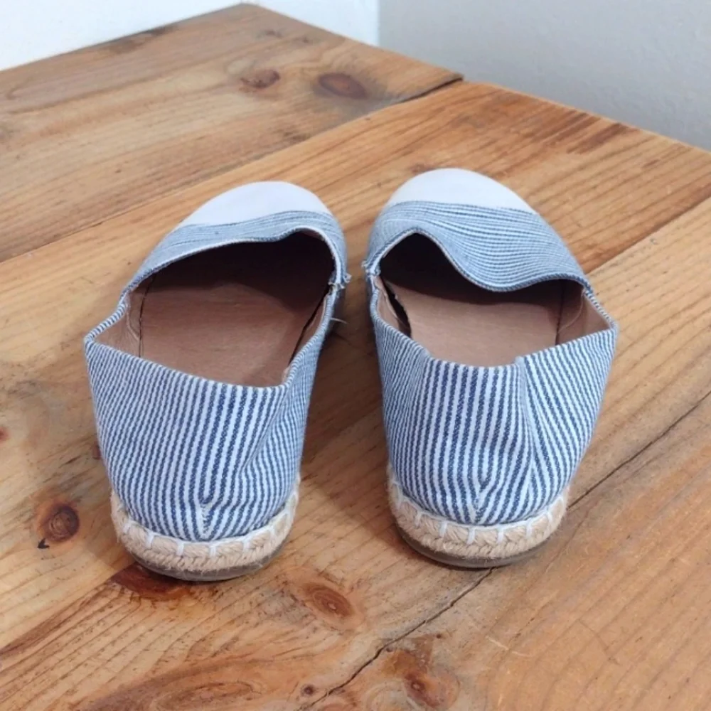 Adam Tucker by Me Too Blue Striped Leather Espadrille Flats Size 8.5